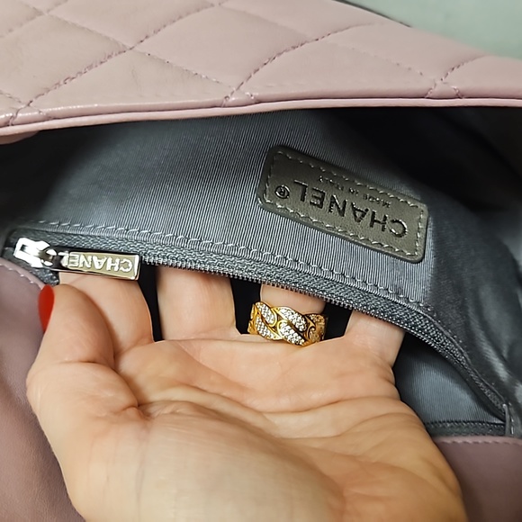 CHANEL Bicolor CC Chain Flap Bag Quilted Lambskin Pink and Eggplant Color - Picture 12 of 17